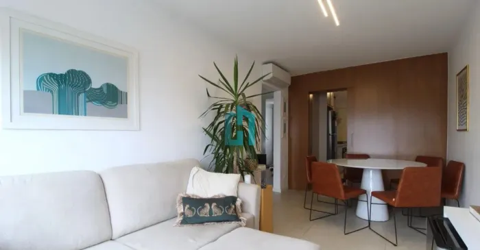 Apartamento reformado à venda na Vila Olímpia, 2 quartos e 1 vaga