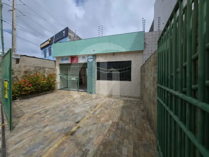 COMERCIAL À VENDA NO SANTO ANTÔNIO | 206,98 m² | 7 SALAS