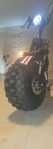 Scooter elétrica pneu off road