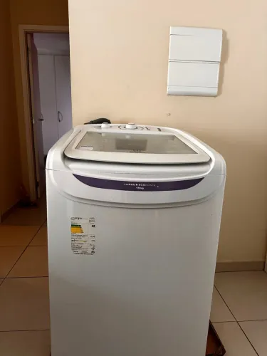 Vendo Lavadora de Roupa 15kg Usada