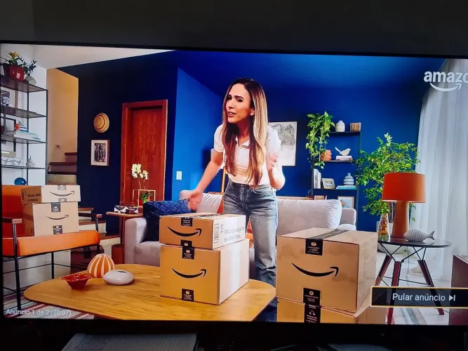 Vendo Tv 4k TCL 50 polegadas Semi nova. Pouco tempo de Uso