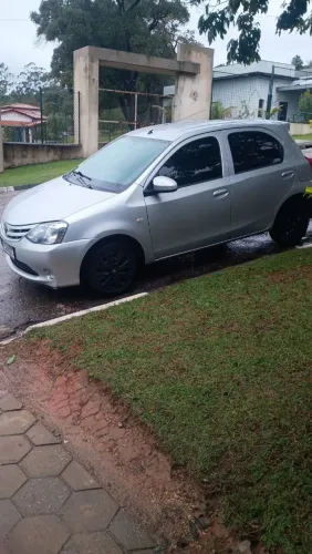 Toyota Etios X 1.3 Flex 16V 5P Mec. 2015