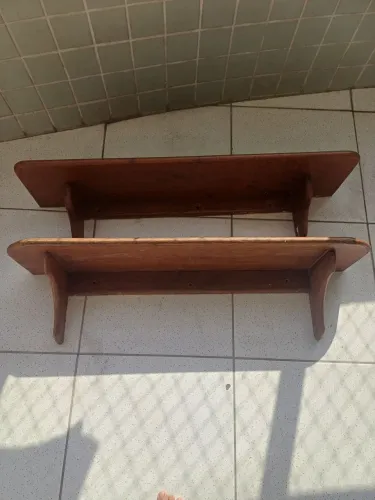 Vendo duas prateleiras de madeira de Lei (Belém-PA)