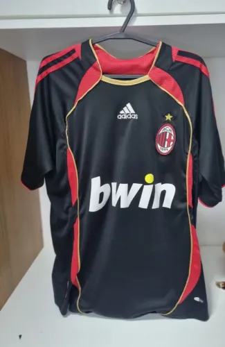 Camisa do Milan retro 2007