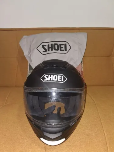 Capacete shoei preto
