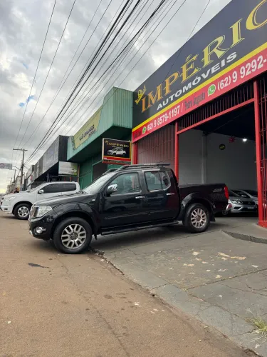 Nissan Frontier SL CD 4X4 2.5tb Diesel AUT 2015