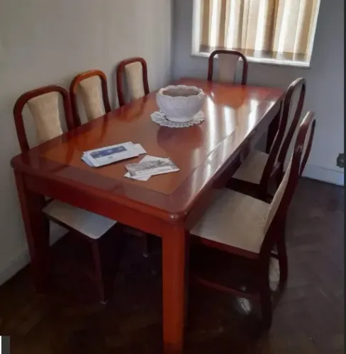Vendo mesa antiga madeira