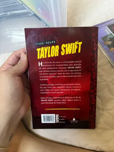 Livro da taylor swift 