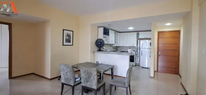 Apartamento mobiliado com vista para a praça Batista Campos no Privilege Residence