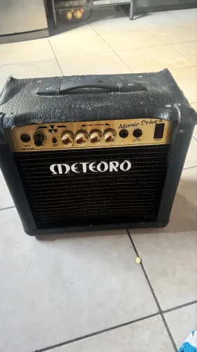 Cubo de guitarra Meteoro Atomic Drive