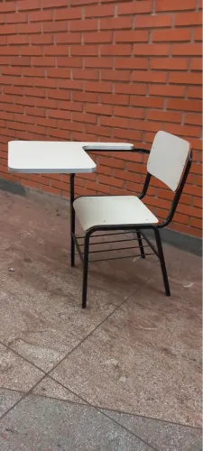 Cadeiras escolar