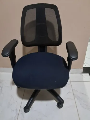 Cadeira de escritório secretária