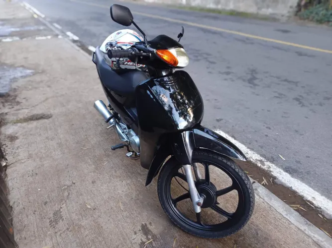 Vende se biz ks 100 .motor inteiro novo ou aceito trocas de maior valor.