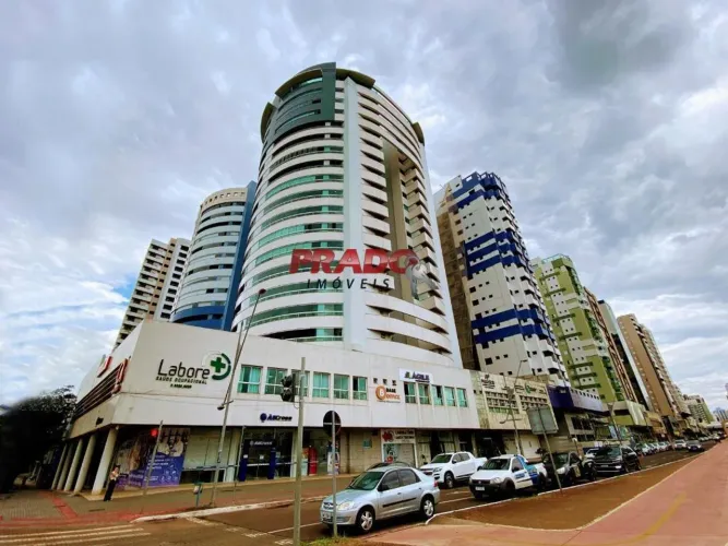 Venda | Apartamento com 165,00 m², 4 dormitório(s), 2 vaga(s). Novo Centro, Maringá