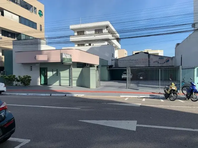 Casa comercial no bairro das Nações, localização estratégica e alto fluxo!