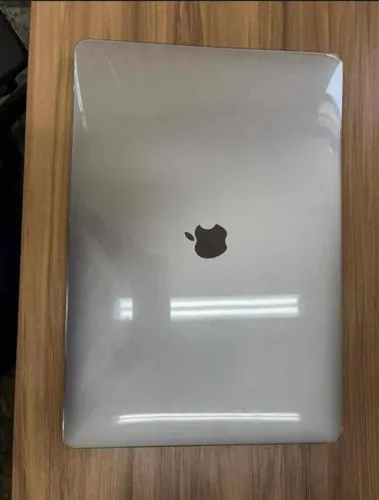 Vende-se MacBook Pro