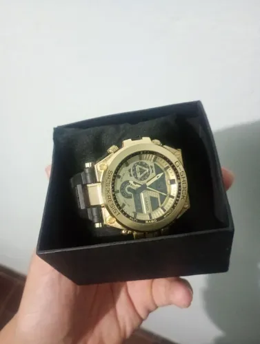 Relógio G- Schock preto e dourado GST- 400 Casio Esportivo de Luxo