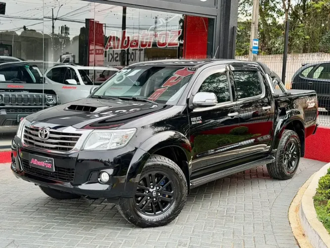 Toyota Hilux CD SRV D4-d 4X4 3.0 TDI Diesel AUT 2015