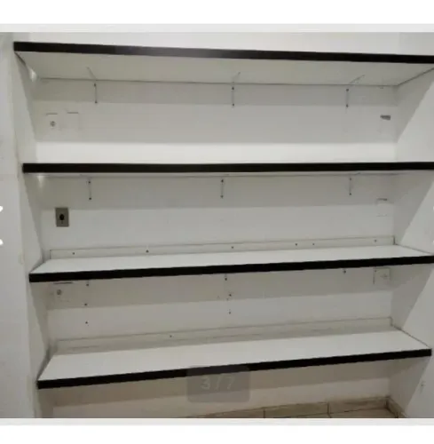 Plateleira fixa em MDF 2,10mts X 0,50m