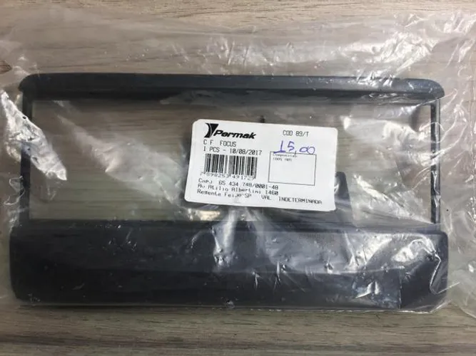 Moldura do som do Ford Focus mais antigo