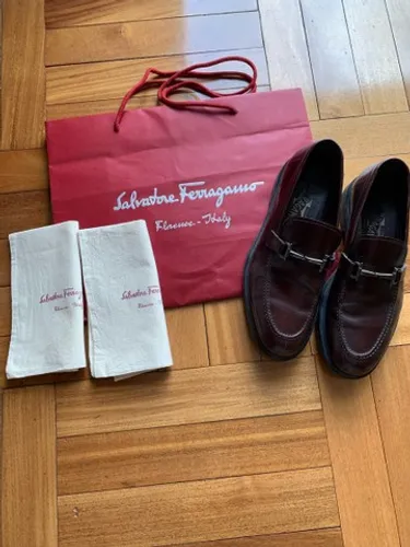 Sapato masculino em couro Ferragamo