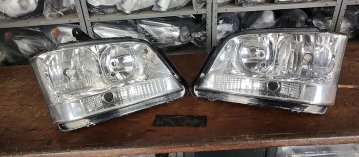 Farol S10 Pit Bull