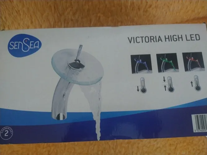Torneira vitória high de led sensea bica alta