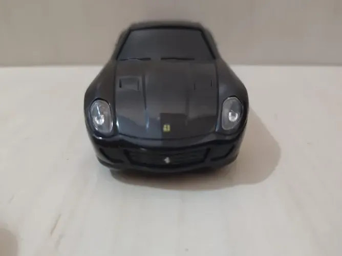 Miniatura Ferrari 599 GTB Fiorano - 1:38 - Coleção Shell VPower