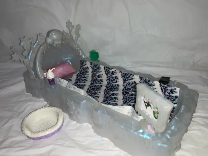 Monster High: Cama gelada Abbey Bominable