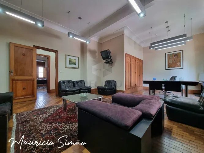 Casa à venda, 8 quartos, 1 suíte, 25 vagas, Funcionarios - Belo Horizonte/MG