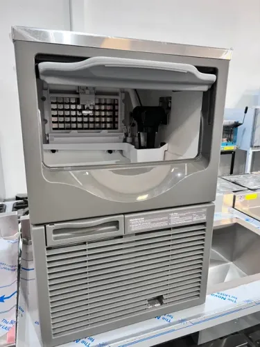 Máquina de gelo Macon 41kg/dia - pronta entrega