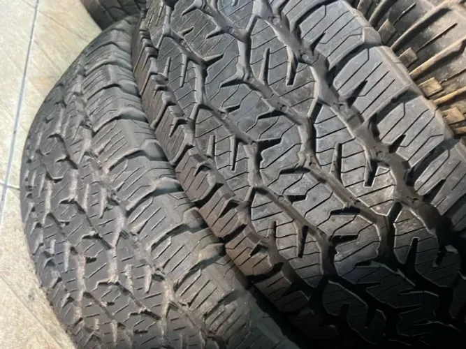 Pneu 265/65/17 Pirelli AlTerian 85 % Vida util.