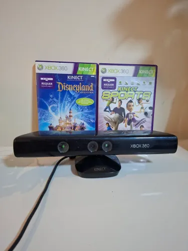 Kinect Xbox 360 acompanhado de dois jogos midia física originais