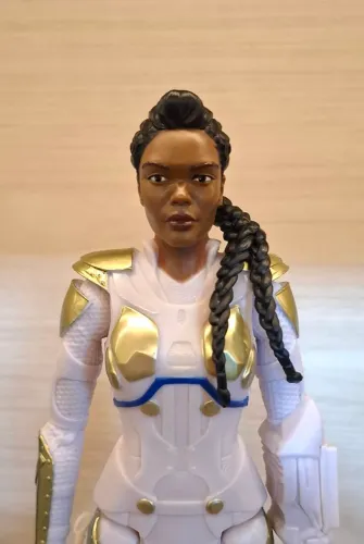 Boneco Valquíria Vingadores Ultimato Hasbro