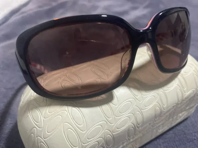 OAKLEY edição limitada câncer de mama 