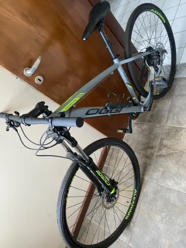 Bicicleta Oggi 24v quadro n17 kit shimano aro 29.