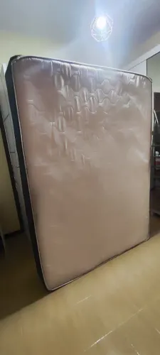 Cama box com colchão 