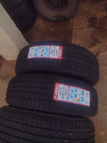 4/ pneus 2056516/ novos marca wanly 1800$