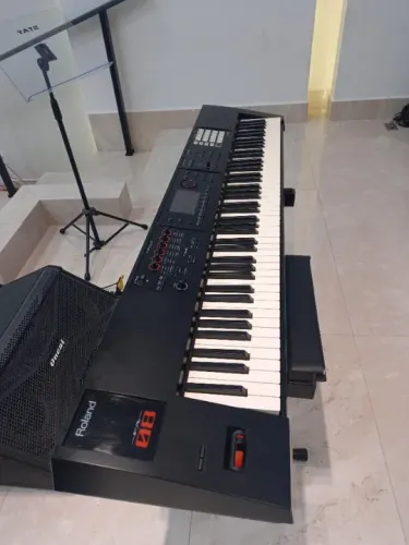 Teclado Roland FA-08 Workstation 