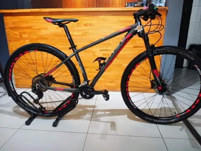 Bicicleta SENSE IMPACT PRO tam 15 Grupo Deore 20V Freio Hidraulico