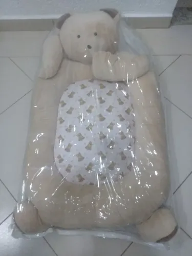 Ninho confortável para bebé com forma de ursinho de pelúcia