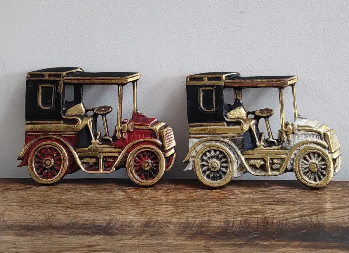 Par de Carros Antigos de Bronze - anos 60