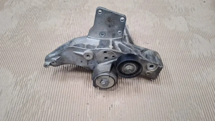Suporte Alternador Tensor Strada