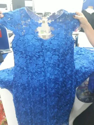 Vestido de Renda Azul Floral