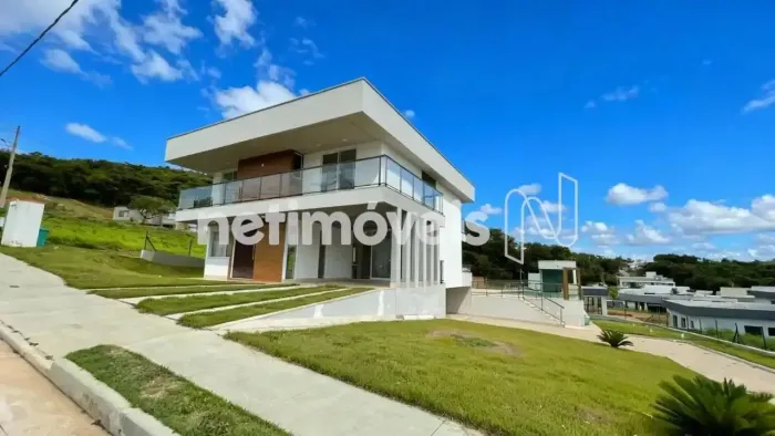Casa a venda no condomínio Valle da Serra