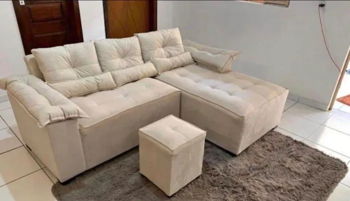 Sofá L de 1,90cm Com Puff