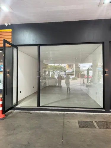Loja 38m2 em Galeria Cristóvão Colombo
