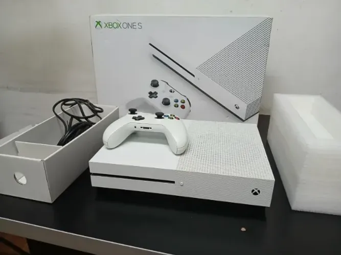 XBOXONE S 1TB 4K UHD VALOR 1.250,00