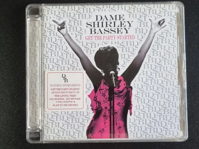 CD Shirley Bassey  DAME importado raro