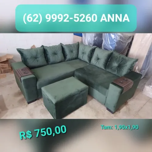 Sofá de Canto Verde com Puff - 1,90x1,90m